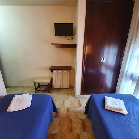 Perla Hotel *