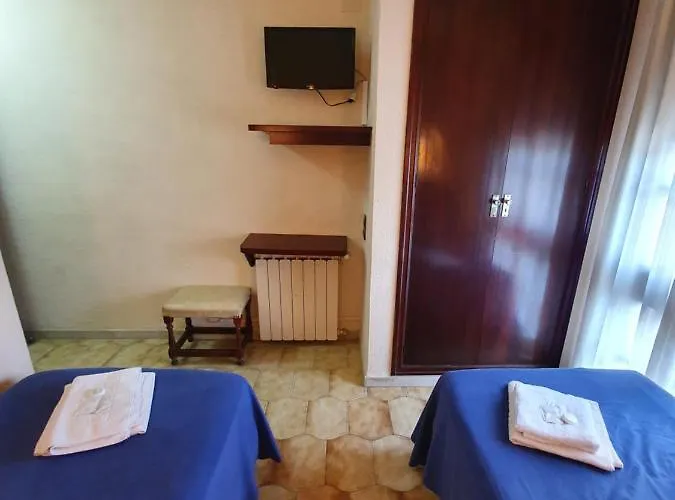 Perla Hotel *