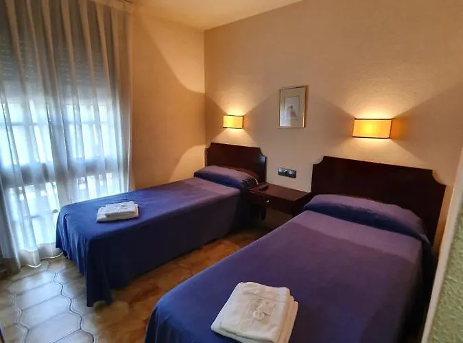 Perla Hotel *